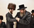 האדמו"ר מפיטסבורג בשמחת השבע ברכות לנכד רבי משה נחשוני שליט"א 