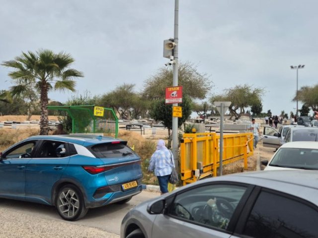 נוסעים נגד כיוון התנועה. שאול לנדא