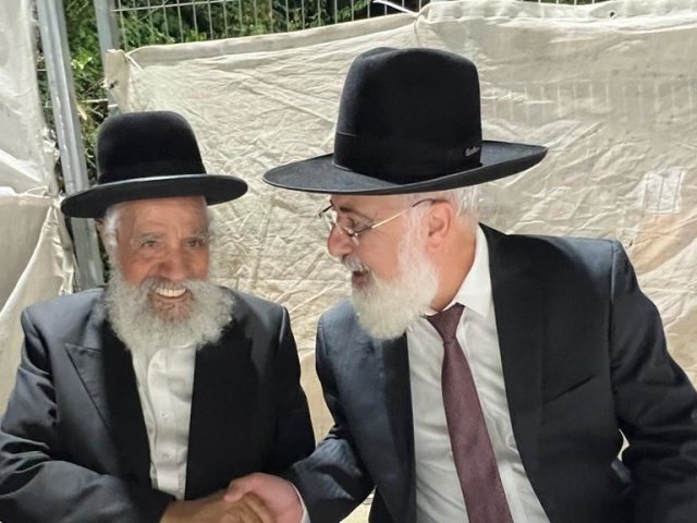 הגרש מחפוד עם הרב דהן. א' מיכאלי